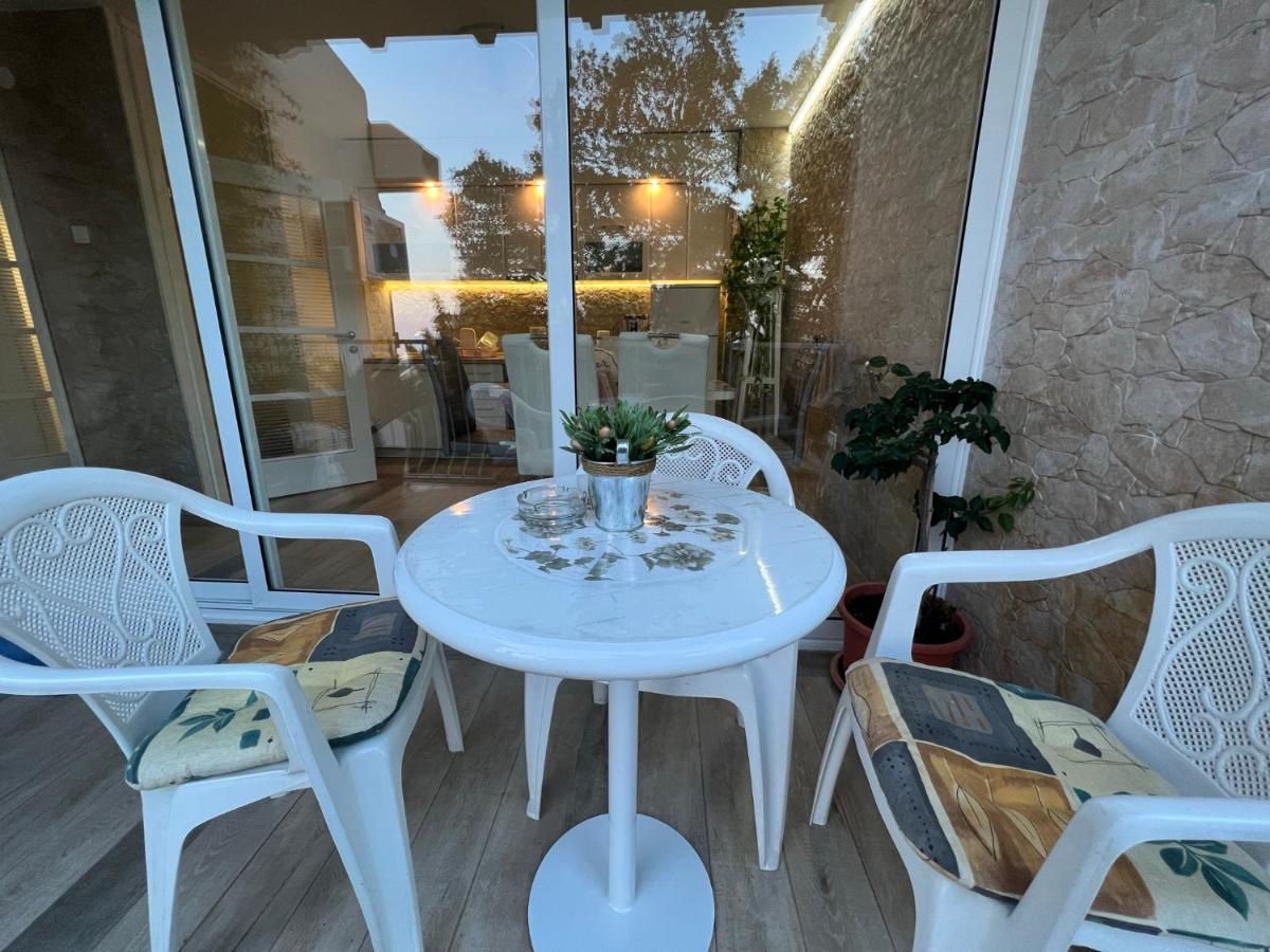 Apartamento Seahaven Petrovac Exterior foto
